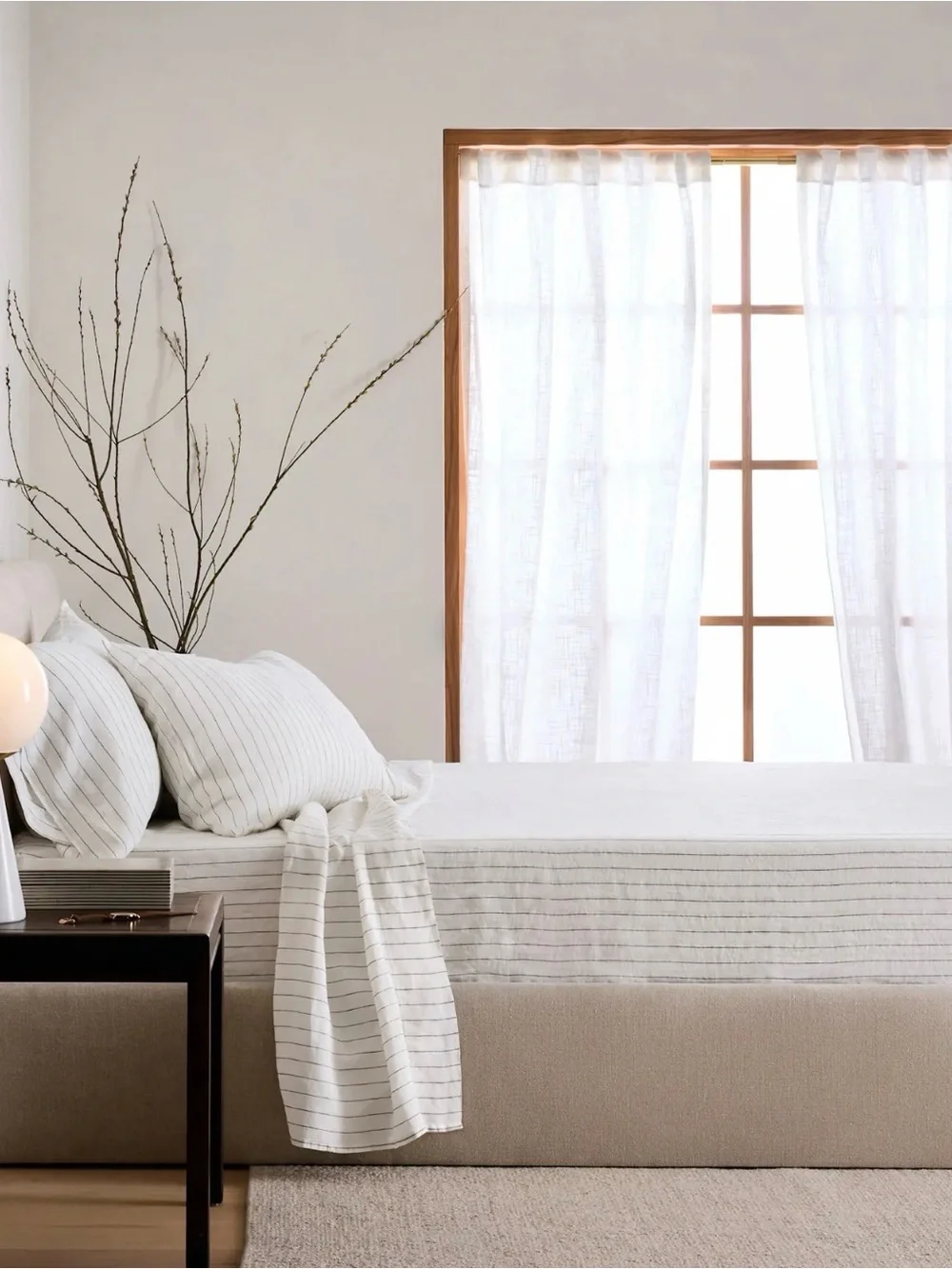 White and Black Striped European Linen King Sheet Set - Retail $204